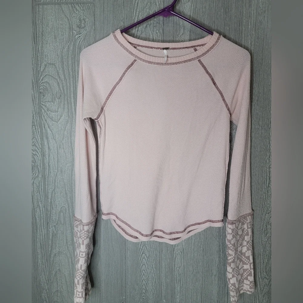 Free People‎ Elegant Pink Trim Women's Top